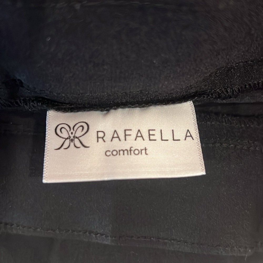 Rafaella Classic Black Shorts - Picture 2 of 4